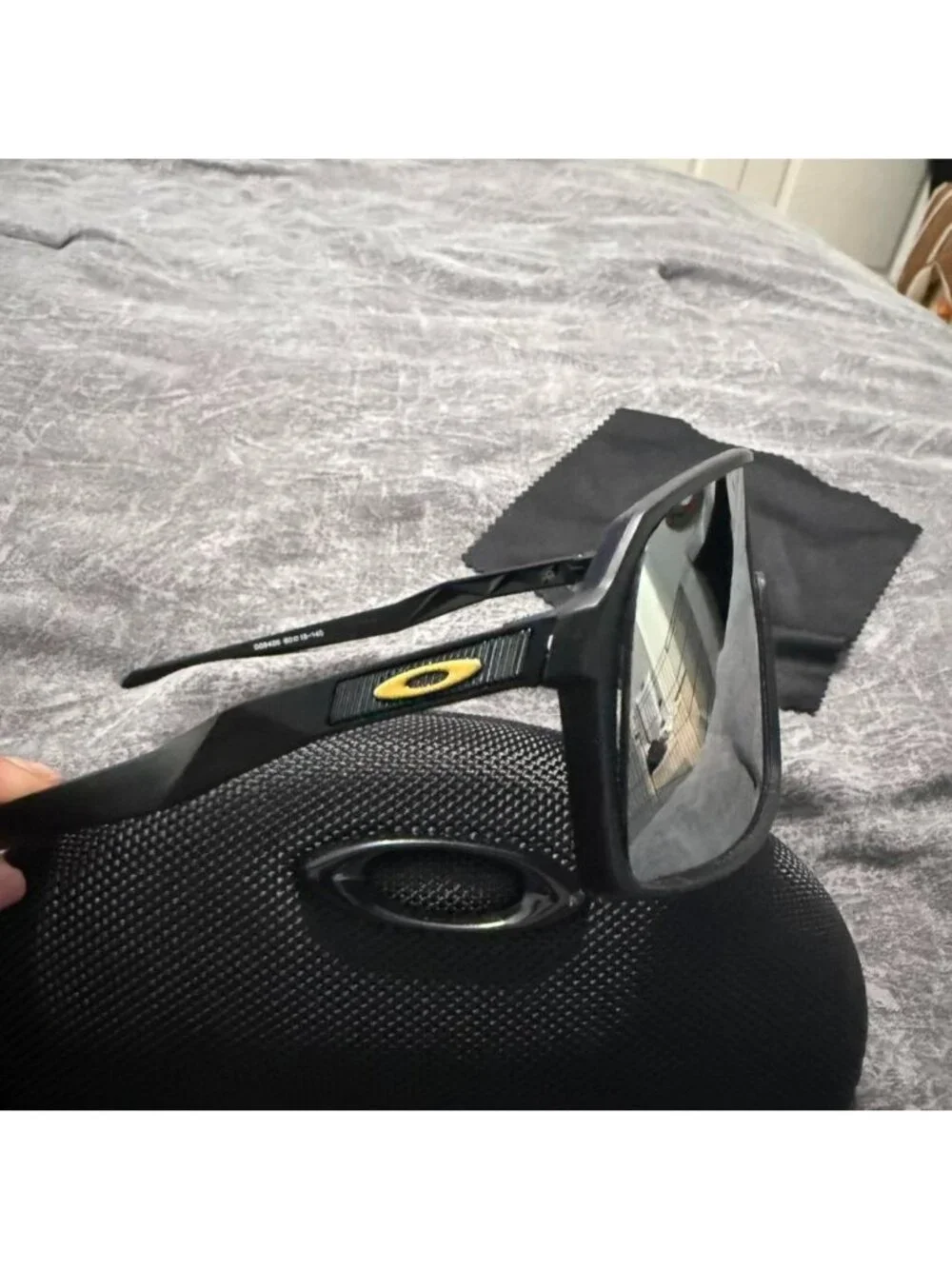 OO9406 Oakley Sutro Chrome Iridium Lenses - Picture 4 of 6